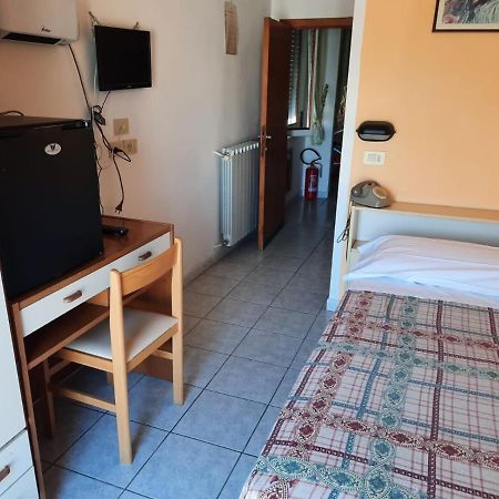Hotel Vittoria Chianciano Terme Extérieur photo
