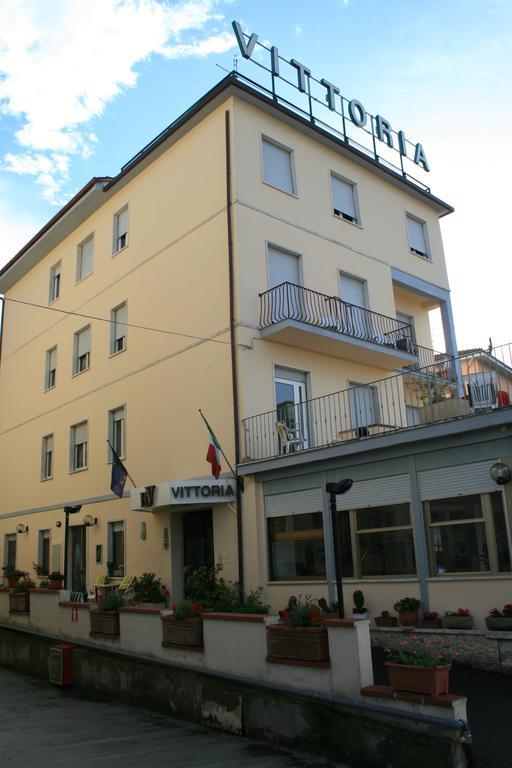 Hotel Vittoria Chianciano Terme Extérieur photo
