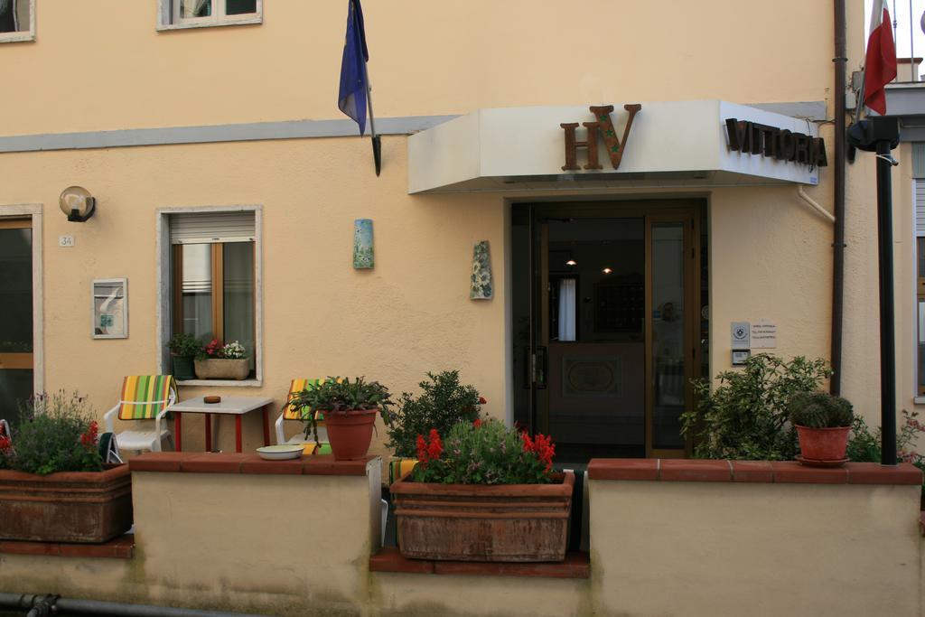 Hotel Vittoria Chianciano Terme Extérieur photo